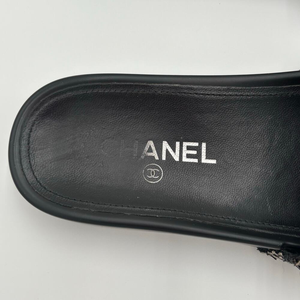 Chanel CC Chain Slide Sandals Flat Canvas Slip On Shoes Black Tweed Size 38 - Picture 10 of 14